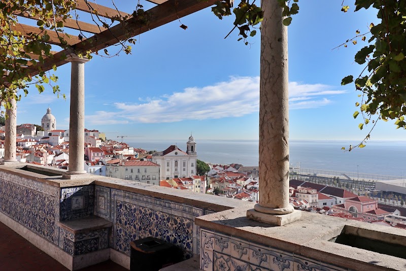 Miradouro de Santa Luzia – Largo de Santa Luzia, 1100-487 Lisboa, Portugal (photo 3)