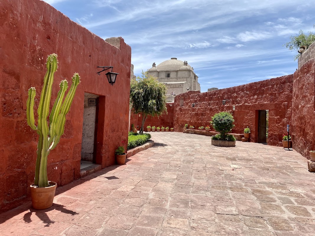 Monastère Santa Catalina – Santa Catalina 301, Arequipa 04001 (photo 1)