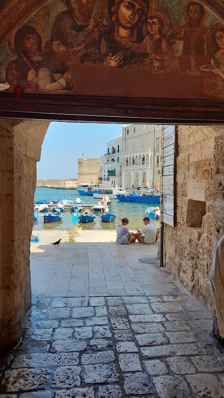 Monopoli, le port antique – Via Porto, 70043 Monopoli BA, Italie (photo 2)