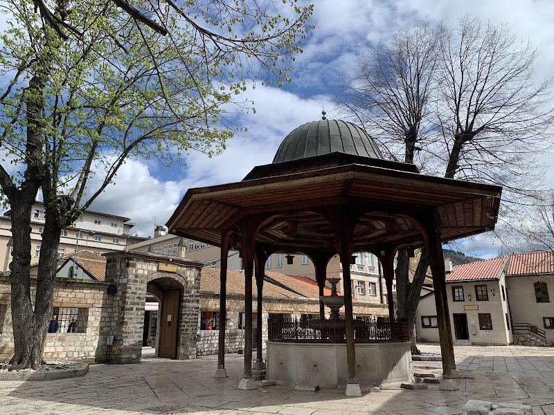 Mosquée Gazi Husrev-beg – Sarači 8, Sarajevo 71000 (photo 3)