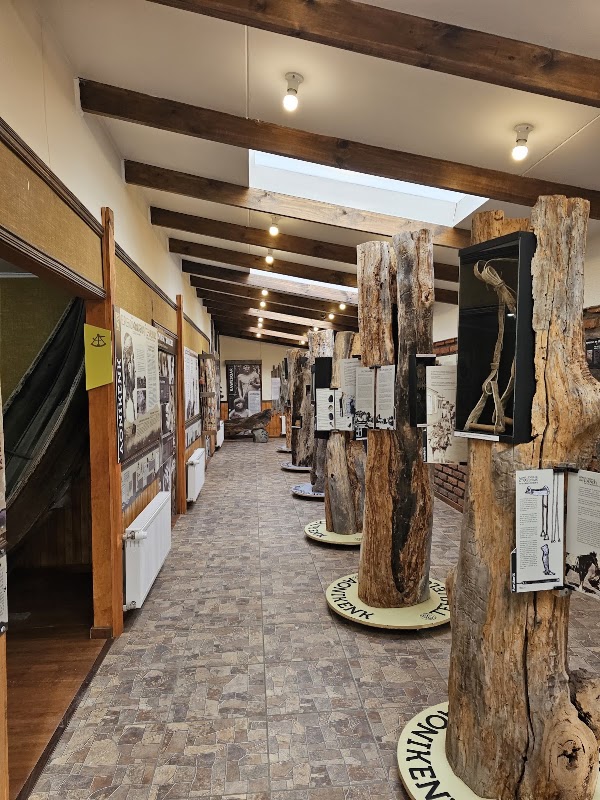 Museo Histórico Municipal de Puerto Natales – Manuel Bulnes 285, Puerto Natales, Magallanes, Chili (photo 1)