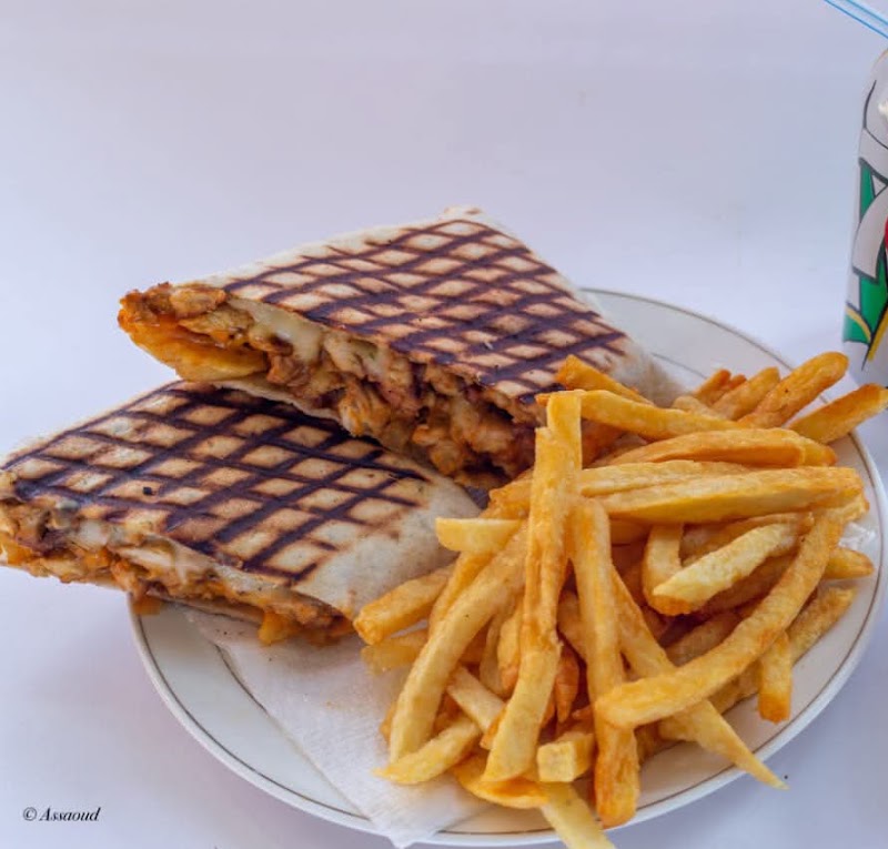 Nabil Falafel Bab Souk – Av. Moulay Ali Ibn Rachid, Chefchaouen, Maroc (photo 3)