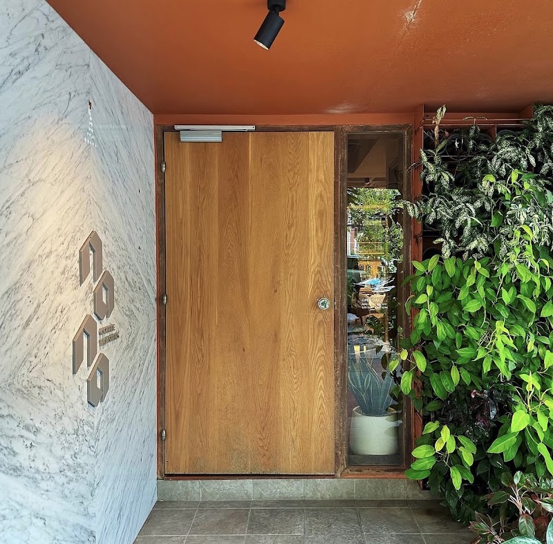 NANA Coffee Roasters Ari, le bureau du quartier – 24, 2 Soi Ari 4, Khwaeng Samsen Nai, Khet Phaya Thai, Krung Thep Maha Nakhon 10400, Thaïlande (photo 2)