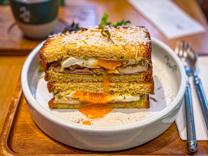 NANA Coffee Roasters Ari, le bureau du quartier – 24, 2 Soi Ari 4, Khwaeng Samsen Nai, Khet Phaya Thai, Krung Thep Maha Nakhon 10400, Thaïlande (photo 3)