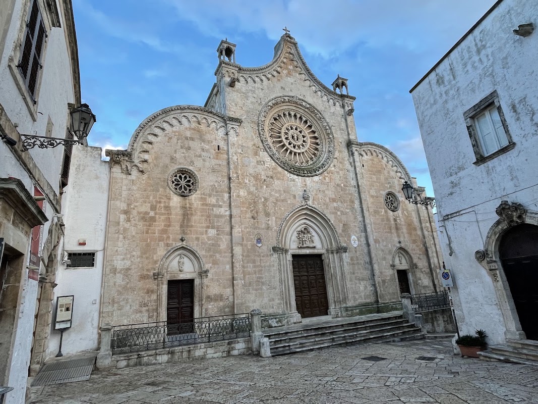 Ostuni, la Ville Blanche – Largo Arcid Teodoro Trinchera, 29, 72017 Ostuni BR, Italie (photo 1)