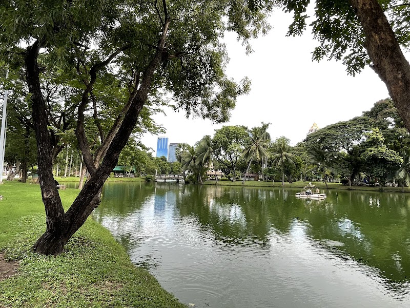 Parc Lumphini au lever du jour – Lumphini, Pathum Wan, Bangkok 10330, Thaïlande (photo 2)