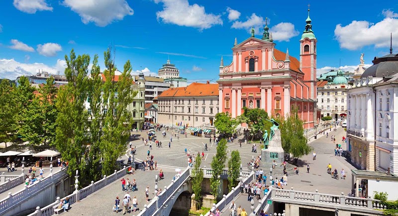 Place Prešeren et Triple Pont – Prešernov trg 1, 1000 Ljubljana, Slovénie (photo 2)