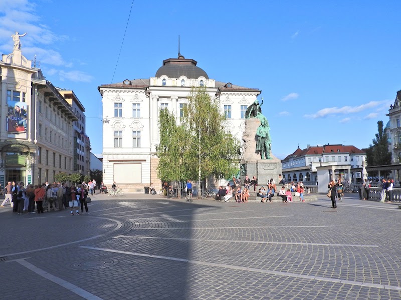 Place Prešeren et Triple Pont – Prešernov trg 1, 1000 Ljubljana, Slovénie (photo 3)