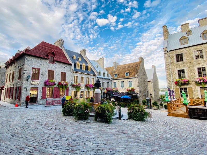 Place-Royale et Notre-Dame-des-Victoires – 32 Rue Sous-le-Fort, Québec, QC G1K 4E8, Canada (photo 2)