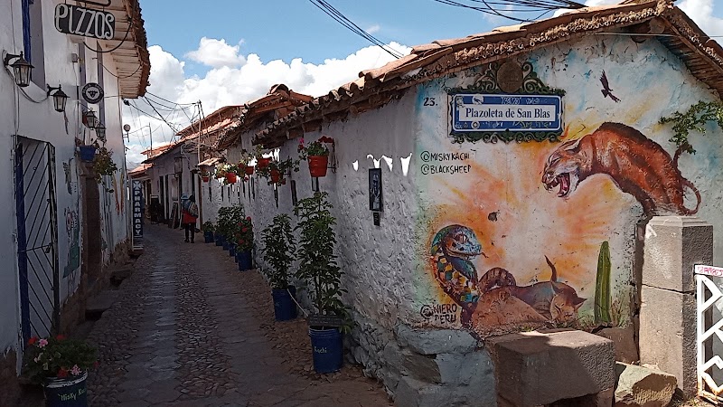 Place San Blas – Cuesta de San Blas, Cusco 08003 (photo 2)
