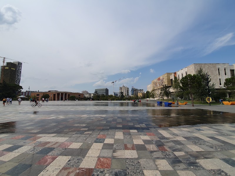 Place Skanderbeg, Tirana – Sheshi Skender Beu, Tiranë 1001, Albania (photo 2)