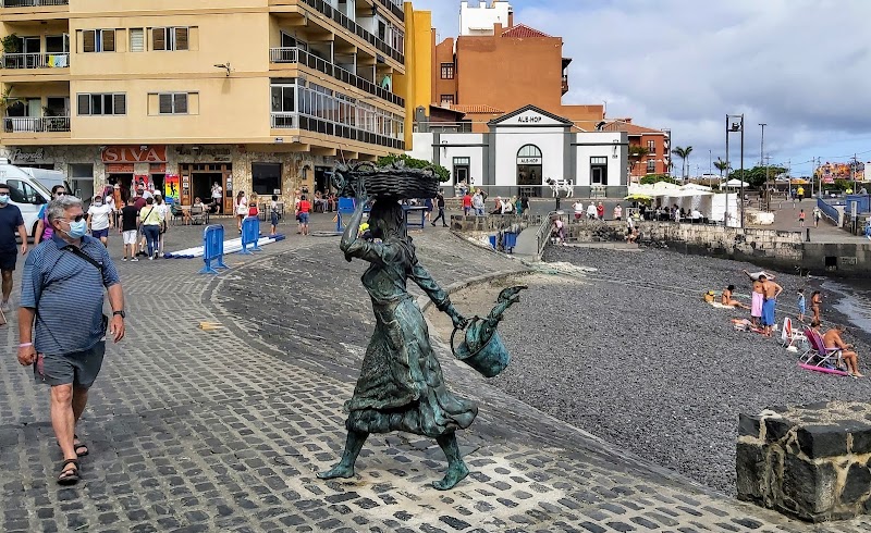 Plaza del Charco – Plaza del Charco, 38400 Puerto de la Cruz (photo 2)