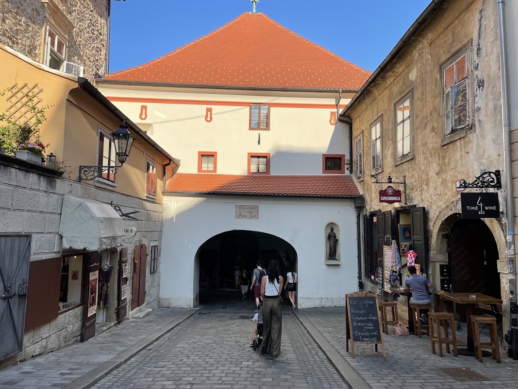 Porte de pierre – Kamenita ul. 1, 10000, Zagreb, Croatie (photo 1)