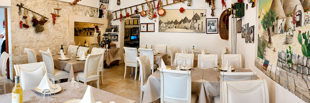 Ristorante Trullo dei Sapori – Piazza Antonio Curri, 3, 70011 Alberobello BA, Italie (photo 1)