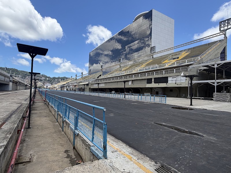 Sambadrome Marquês de Sapucaí — desfiles do Grupo Especial – R. Marquês de Sapucaí - Santo Cristo, Rio de Janeiro - RJ, 20220-007 (photo 3)