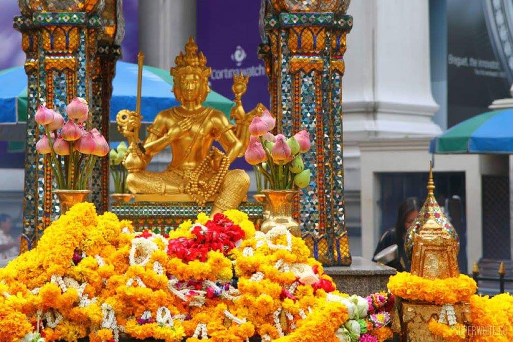 Sanctuaire d'Erawan – 494 Thanon Ratchadamri, Khwaeng Lumphini, Pathum Wan, Krung Thep Maha Nakhon 10330, Thaïlande (photo 1)