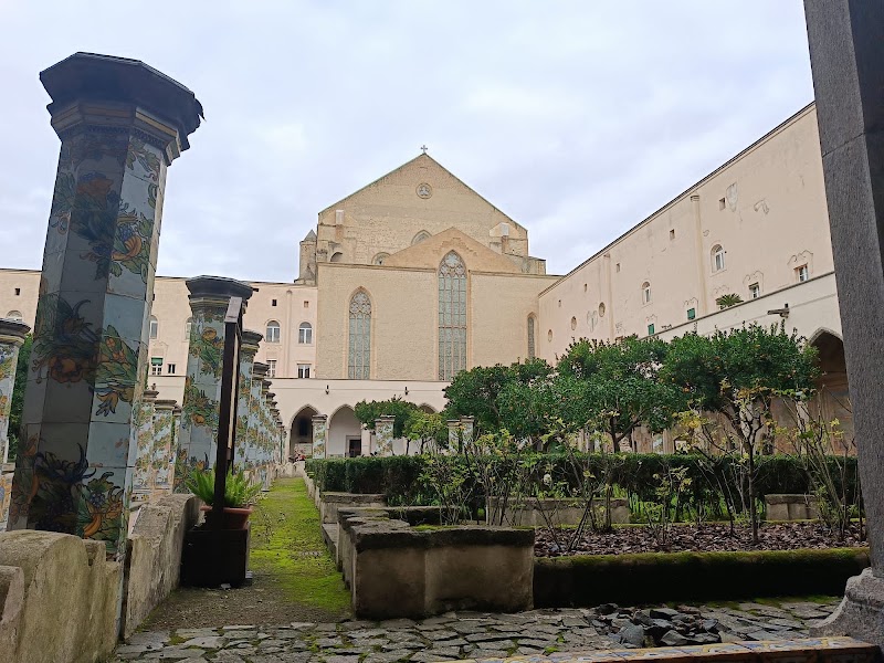 Santa Chiara et son cloître de majoliques – Via Santa Chiara, 49/c, 80134 Napoli NA, Italie (photo 2)