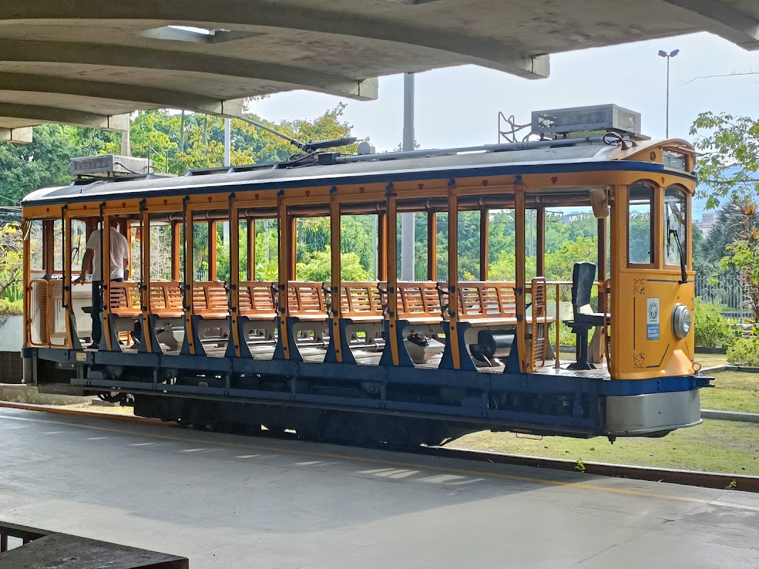 Santa Teresa — Largo dos Guimarães – R. Alm. Alexandrino, 89 - Santa Teresa, Rio de Janeiro - RJ (photo 1)