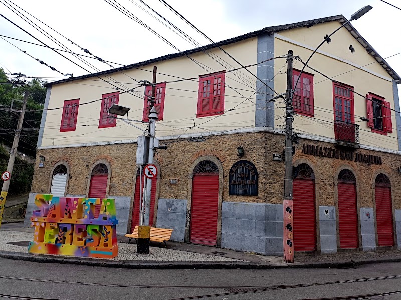 Santa Teresa — Largo dos Guimarães – R. Alm. Alexandrino, 89 - Santa Teresa, Rio de Janeiro - RJ (photo 2)