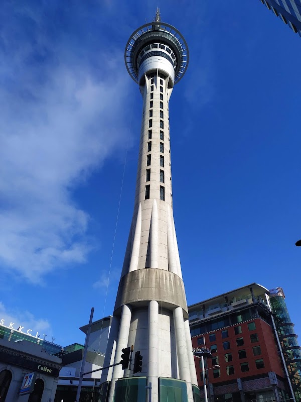 Sky Tower – Victoria Street West, Auckland CBD, Nouvelle-Zélande (photo 1)