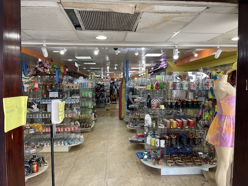Straw Market – Bay St, Nassau (photo 2)
