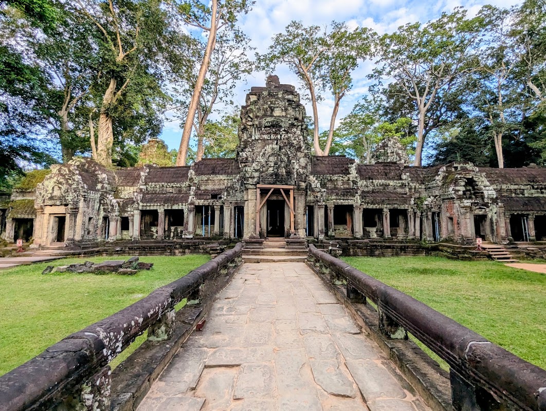 Ta Prohm et Banteay Srei – Ta Prohm, Angkor Archaeological Park, Siem Reap, Cambodge (photo 1)