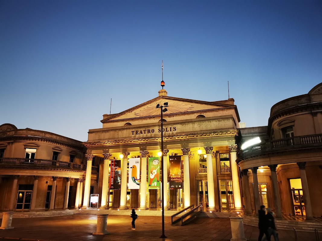 Teatro Solís – Reconquista s/n, Bartolome Mitre, 11000 Montevideo (photo 1)
