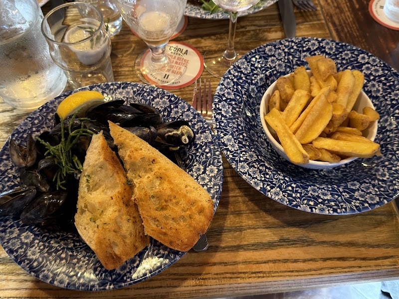 The Old Storehouse Bar and Restaurant – 3 Crown Alley, Temple Bar, Dublin, D02 CX67, Irlande (photo 3)