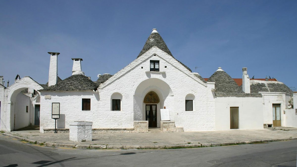 Trullo Sovrano, Alberobello – Piazza Sacramento, 10, 70011 Alberobello BA, Italie (photo 1)