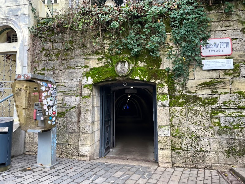 Tunnel Grič – Mesnička ul. 19, 10000, Zagreb, Croatie (photo 2)