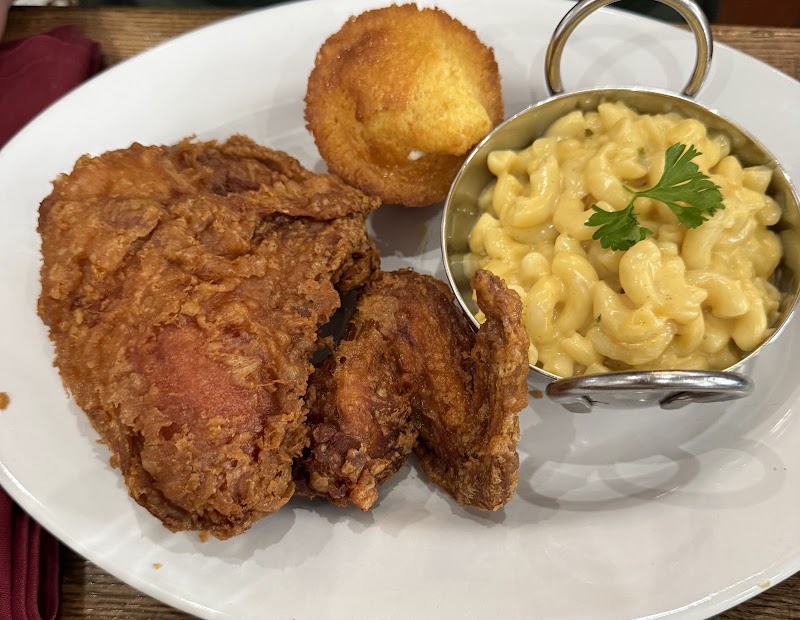 Willie Mae's Scotch House – 2401 St Ann St., New Orleans, LA 70119 (photo 3)