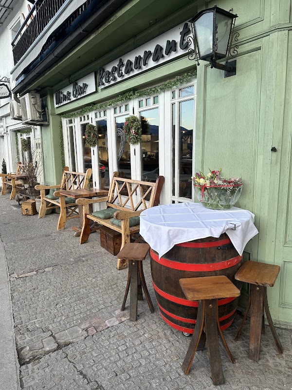 Wine Bar & Restaurant Čarman – Cesta svobode 37, 4260 Bled, Slovénie (photo 1)