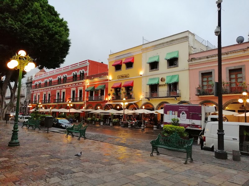 Zócalo de Puebla – Av. Don Juan de Palafox y Mendoza, Centro histórico de Puebla, 72000 Heroica Puebla de Zaragoza, Pue., Mexique (photo 2)