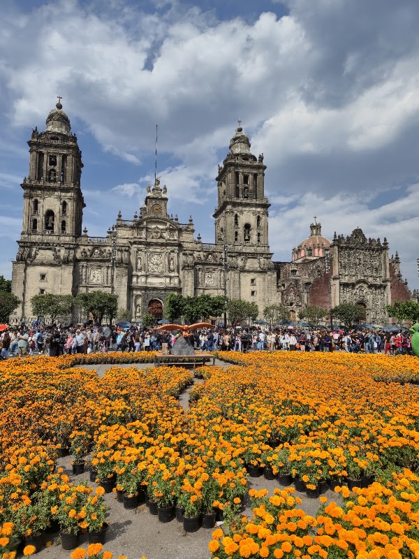 Zócalo, la place de la Constitution – Pl. de la Constitución S/N, Centro Histórico, Cuauhtémoc, 06010 Ciudad de México, CDMX, Mexique (photo 1)