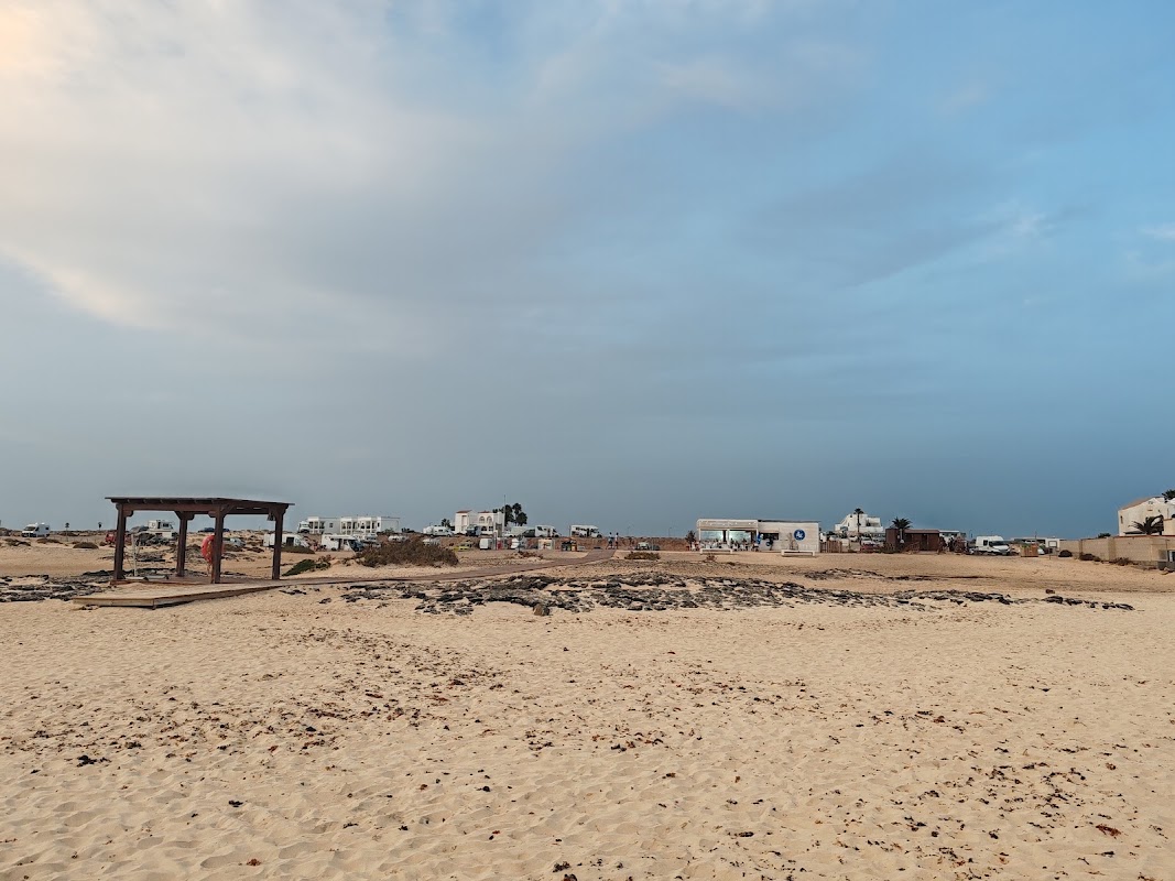 Aire de services pour camping-cars d'El Cotillo – C. Hilario Marrero, 35650 El Cotillo, La Oliva, Las Palmas, Fuerteventura, Espagne (photo 1)