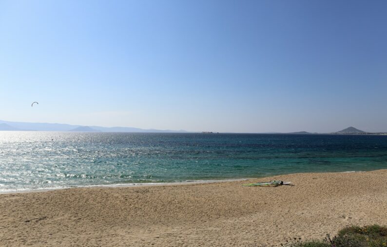 Islas griegas sin turistas: alternativas a Santorini y Mykonos en 2026