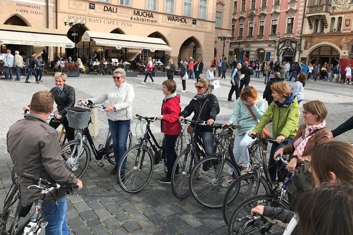Bike tour between the Old Town and Malá Strana in Prague