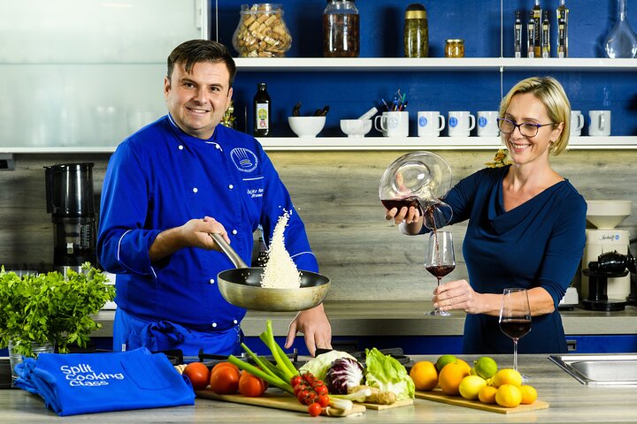 Cooking class in Split with a fish market visit
