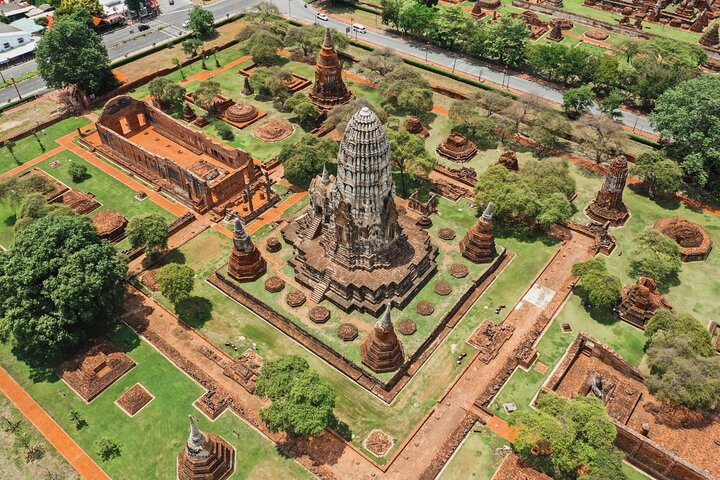 Ayutthaya, ancienne capitale du Siam, en petit groupe – Sortie 2 du MRT Si Lom, côté parc Lumphini, Bangkok (l'opérateur propose aussi un départ de Khaosan Road : précise Si Lom à la réservation) (photo 1)