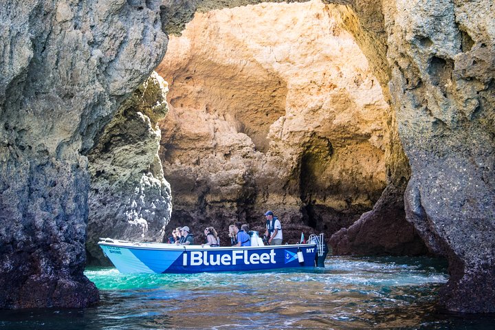 Grottes de Ponta da Piedade en bateau – Bureau BlueFleet, gare de Lagos, 8600-318 Lagos, Portugal (photo 2)