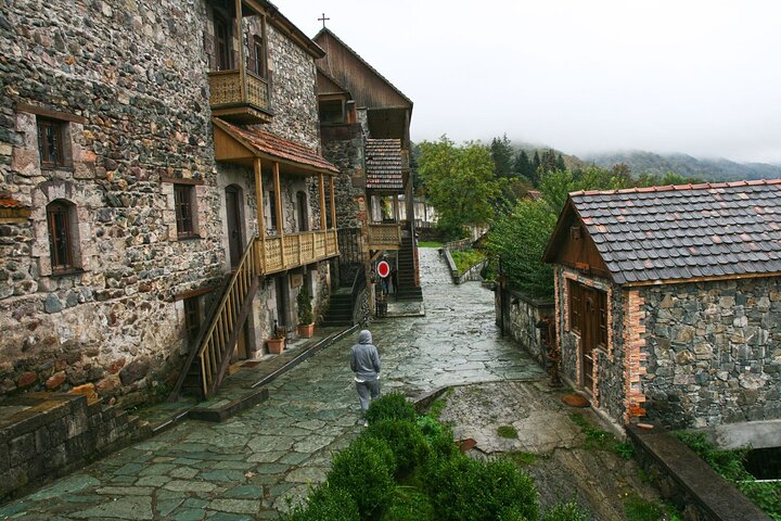 Lac Sevan, Dilijan, Haghartsin et Goshavank – Départ 1a Sayat-Nova Ave, Erevan (photo 1)
