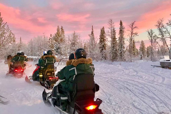 Motoneige en Laponie – Torggatan 4, 981 30 Kiruna, Suède (photo 1)
