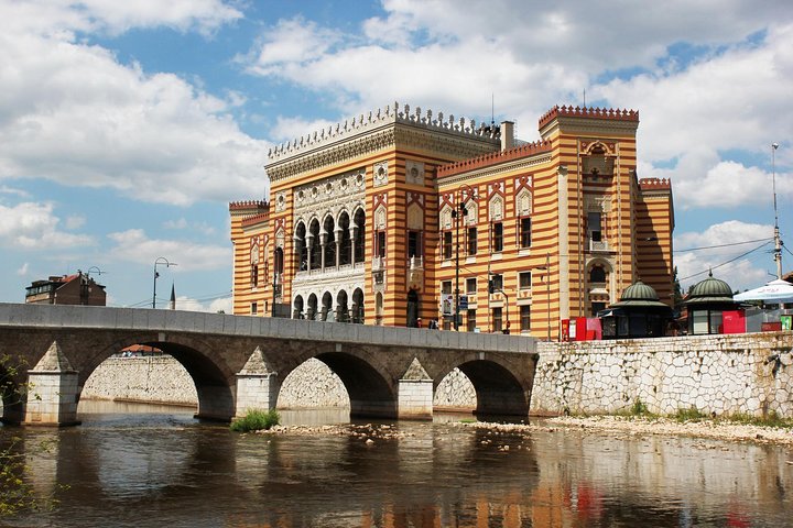 Sarajevo à pied avec un guide local – Velika avlija Laure Papo Bahorete 2, Sarajevo 71000, Bosnie-Herzégovine (photo 2)