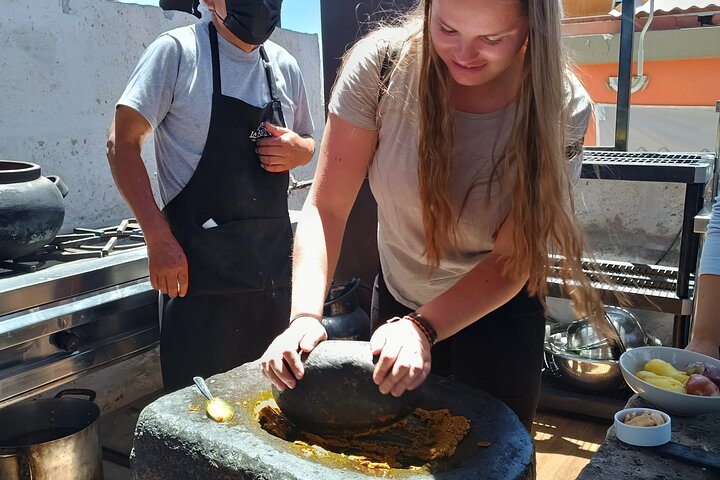 Tour gastronomique d'Arequipa – Marché de San Camilo, face à Compartamos Financiera, Arequipa (photo 1)