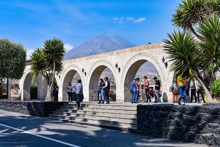 Tour gastronomique d'Arequipa – Marché de San Camilo, face à Compartamos Financiera, Arequipa (photo 2)