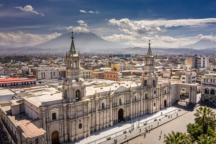 Tour gastronomique d'Arequipa – Marché de San Camilo, face à Compartamos Financiera, Arequipa (photo 3)