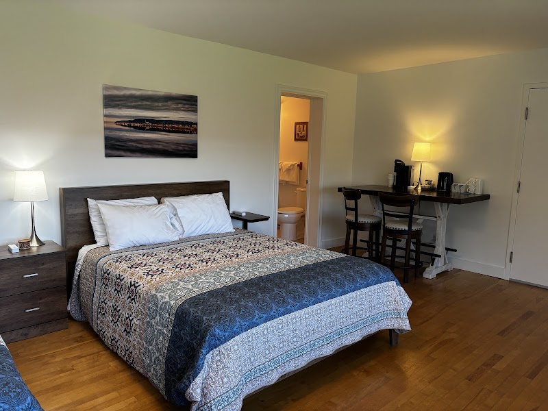 Auberge Doucet Inn – 14758 Cabot Trail Road, Chéticamp, NS, Canada (photo 2)