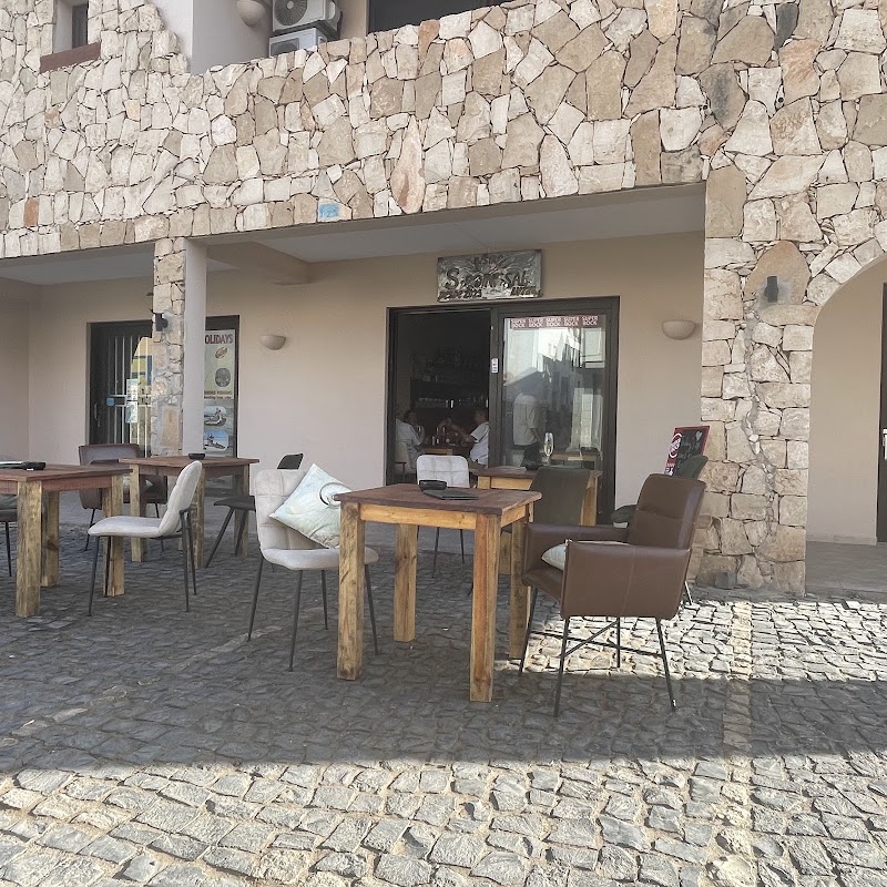 Bistro S-Point-Sal – Porto Antigo 2, Santa Maria, Sal, Cap-Vert (photo 1)
