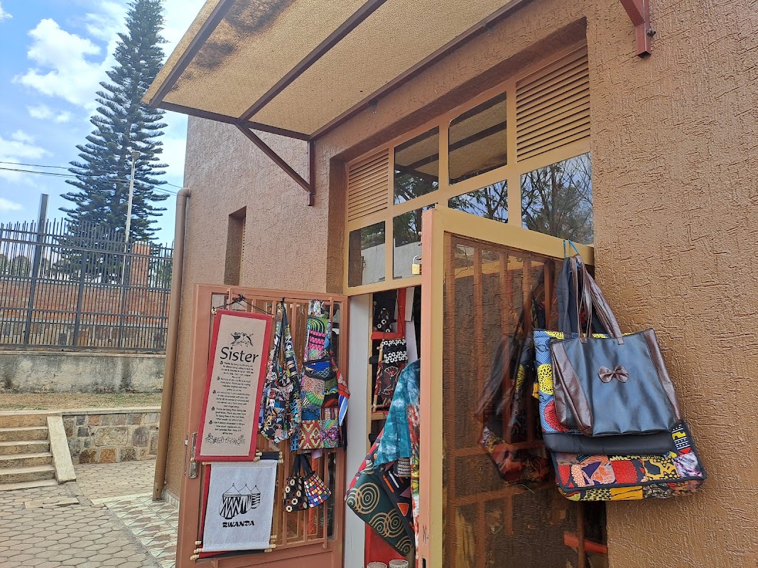 Caplaki Craft Village – KG 5 Ave, Kigali (photo 1)