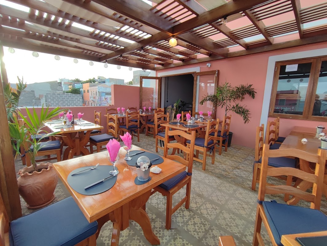Casa Rosa – Rua de Santa Barbara, Sal Rei, Boa Vista, Cap-Vert (photo 1)